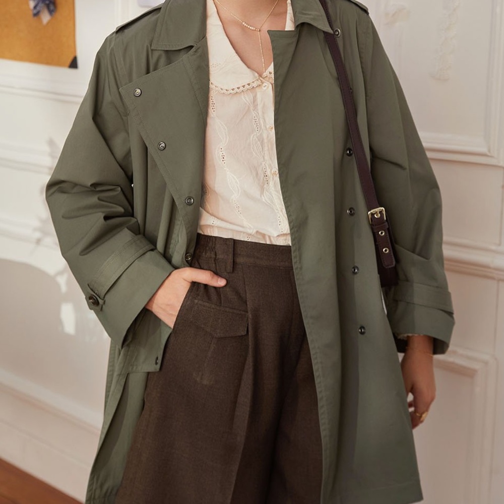 light trench coat